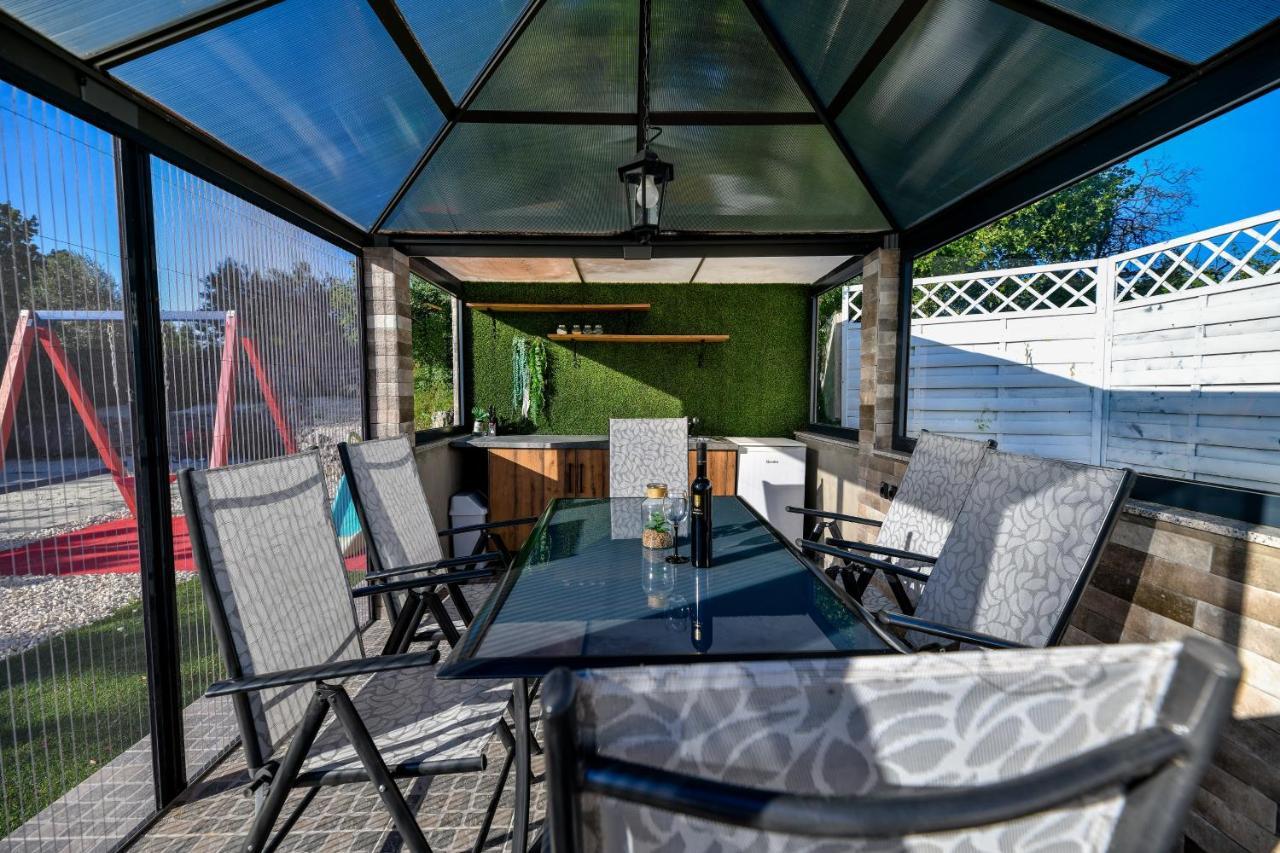 Luxurious Villa Natali Pridraga Exteriör bild