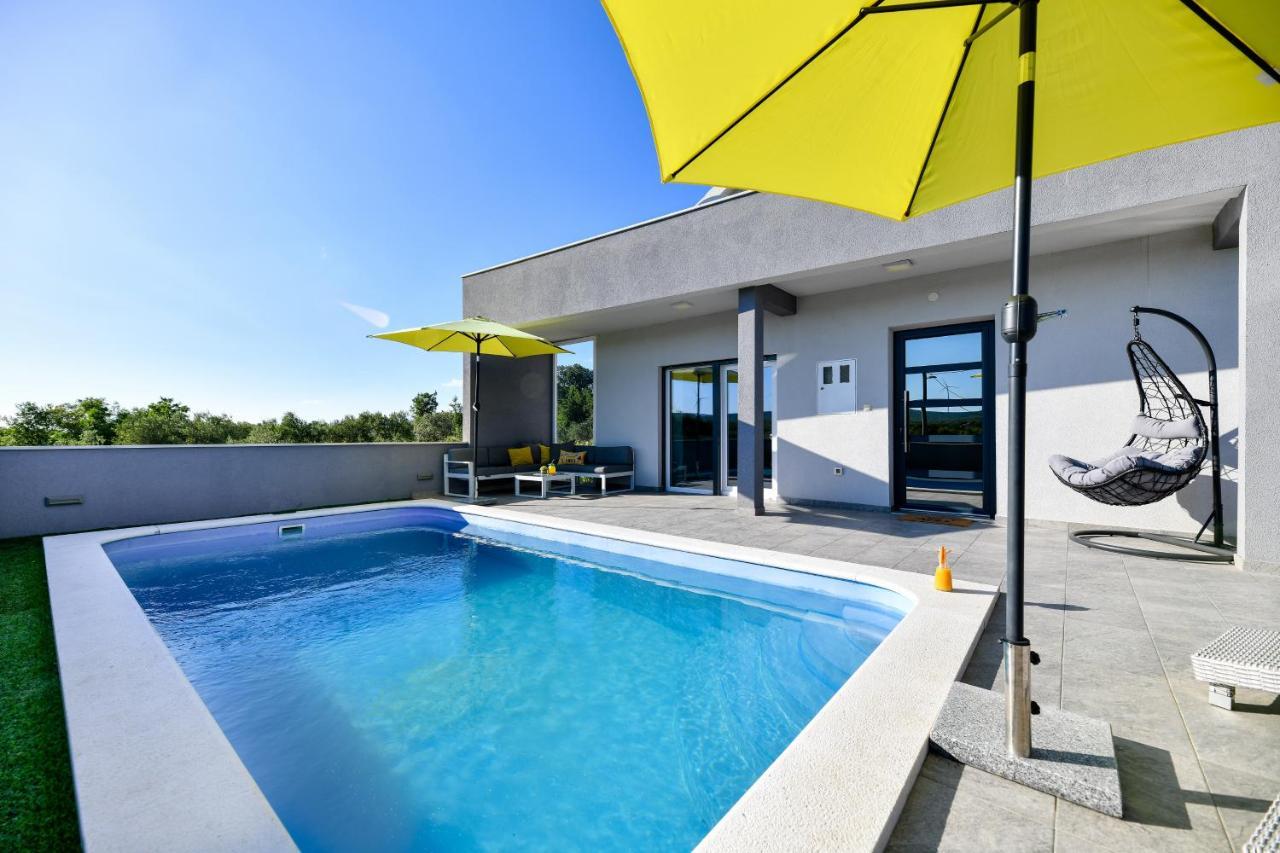Luxurious Villa Natali Pridraga Exteriör bild