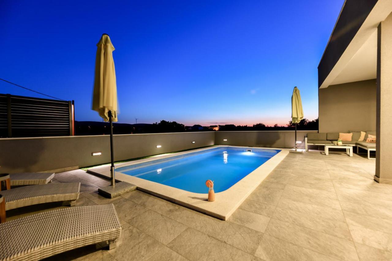 Luxurious Villa Natali Pridraga Exteriör bild