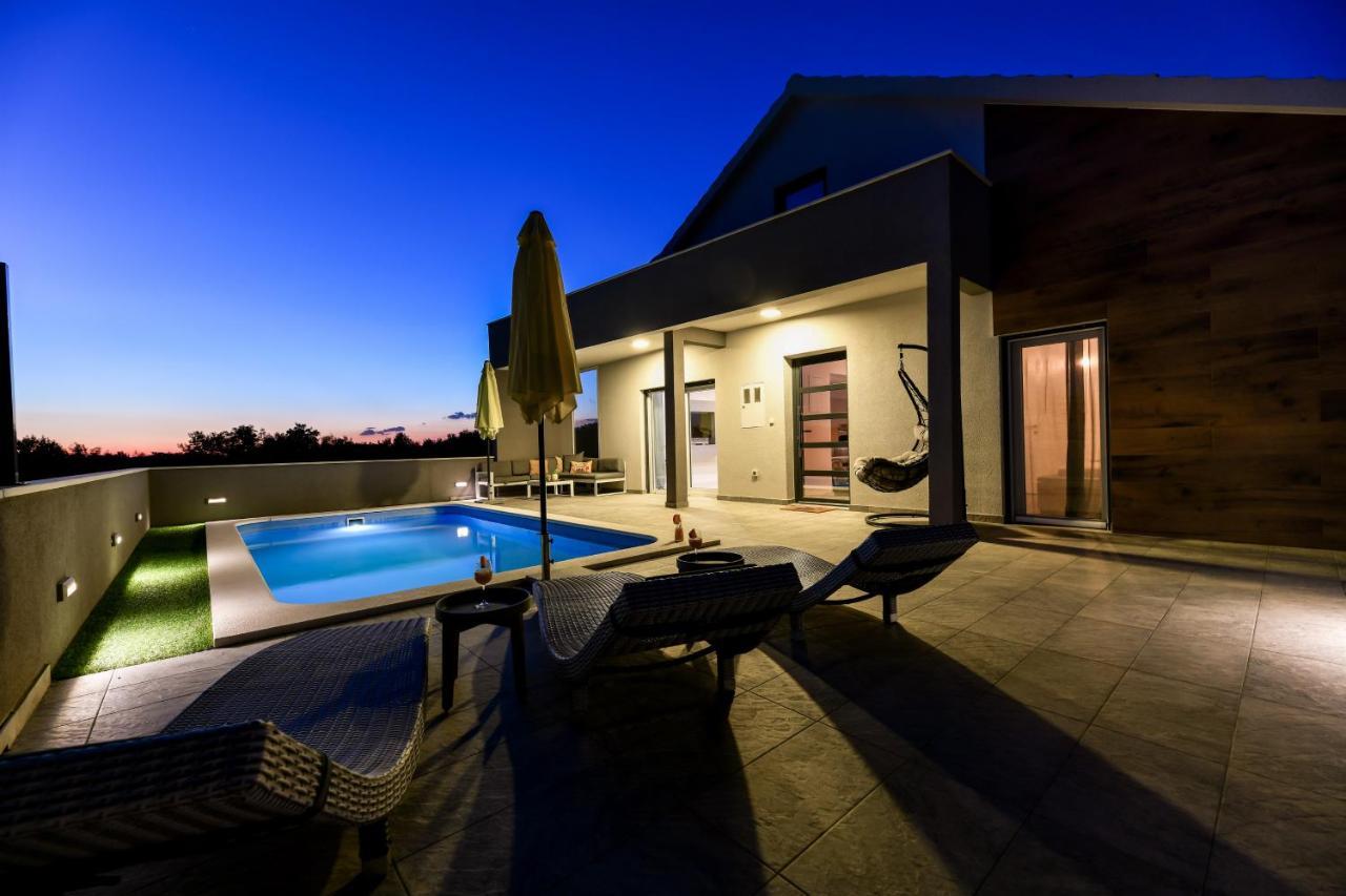 Luxurious Villa Natali Pridraga Exteriör bild