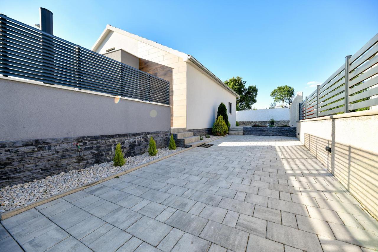 Luxurious Villa Natali Pridraga Exteriör bild